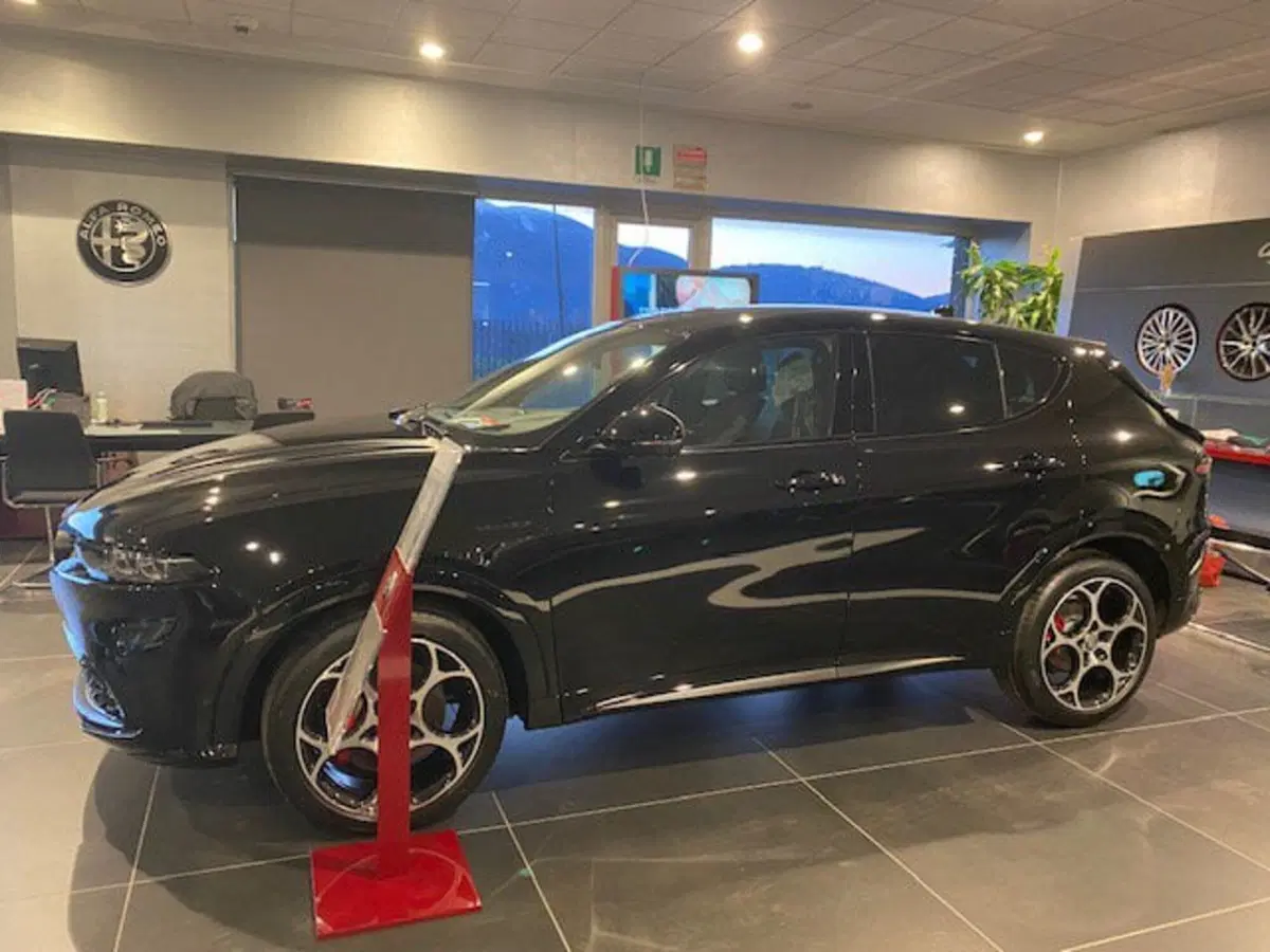 Alfa Romeo Tonale nuova a Benevento (5)