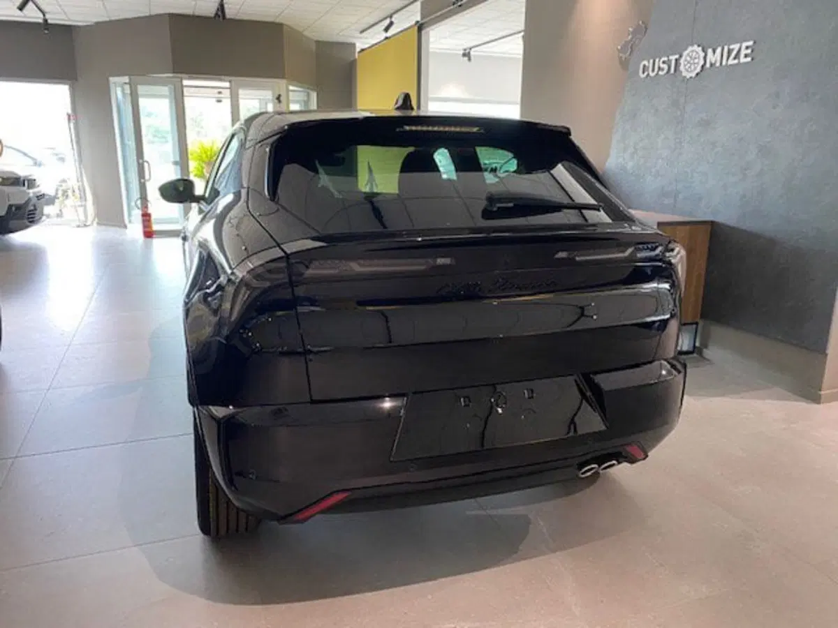 Alfa Romeo Junior nuova a Benevento (11)