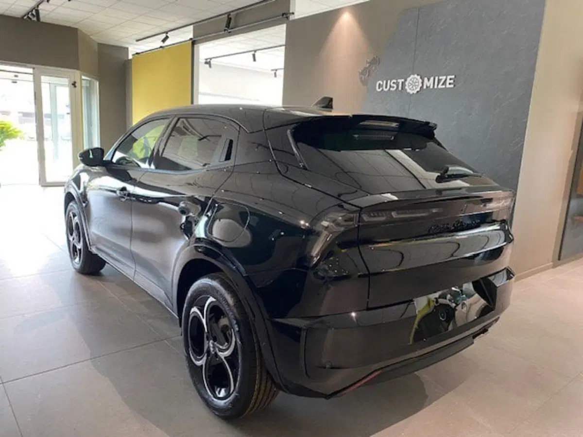 Alfa Romeo Junior nuova a Benevento (9)