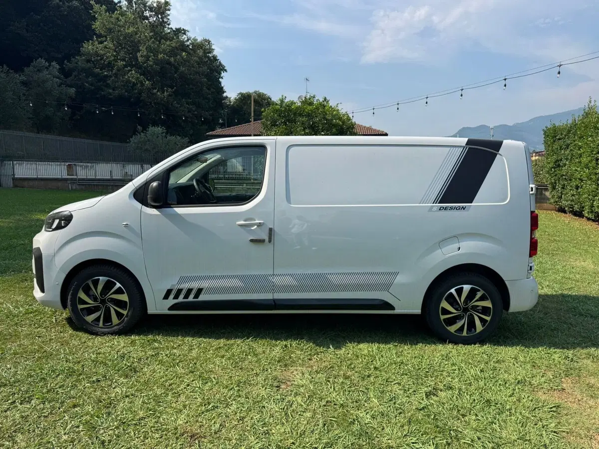 Fiat Scudo Furgone nuova a Salerno (10)