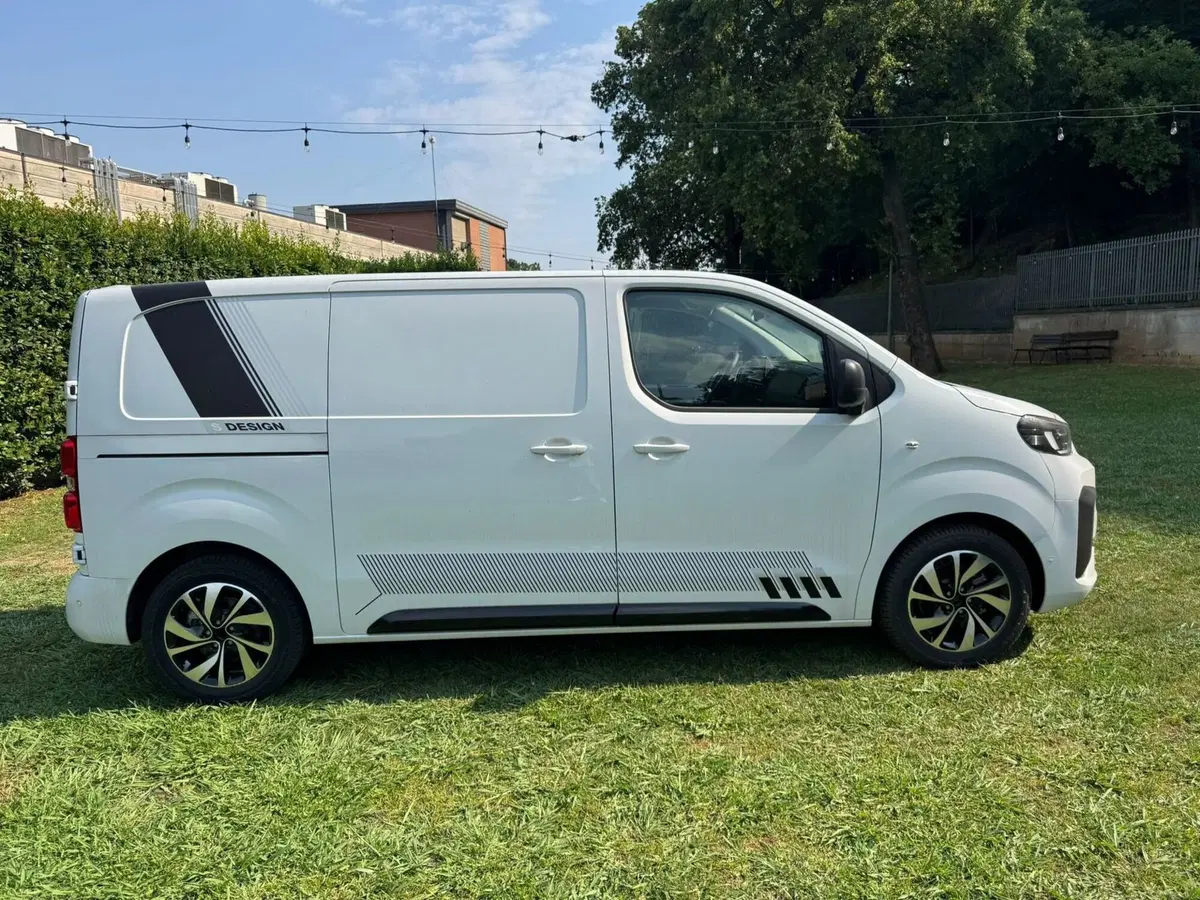Fiat Scudo Furgone nuova a Salerno (16)