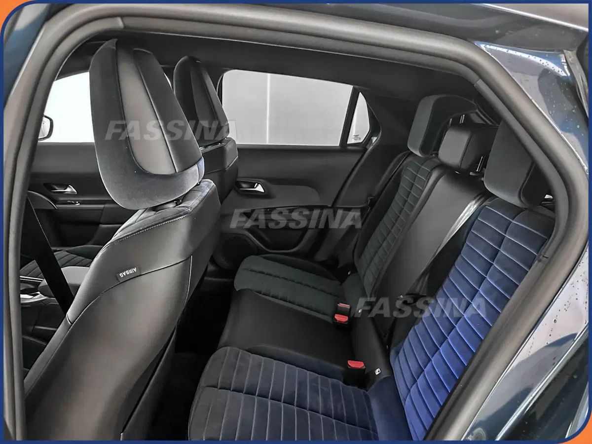 Lancia Ypsilon usata a Milano (10)