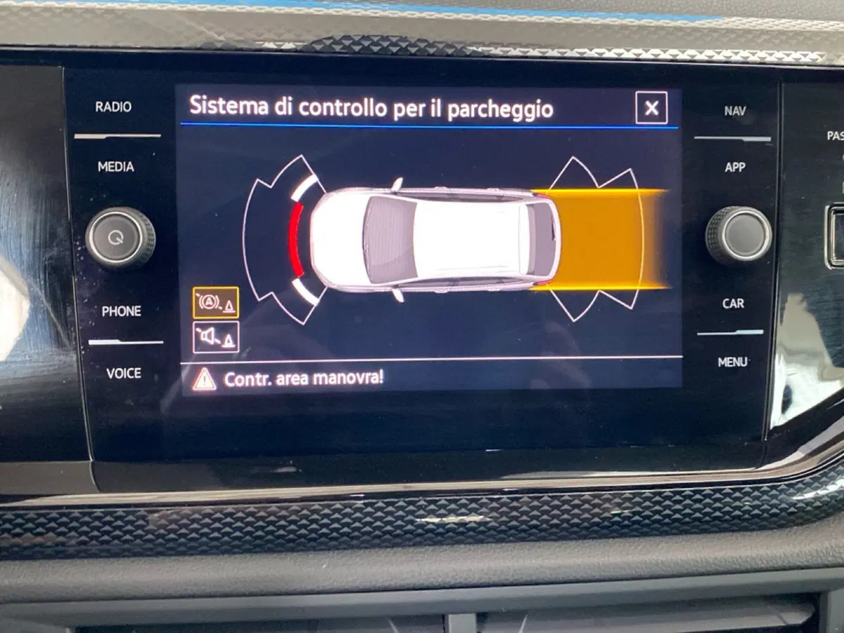 Volkswagen Taigo usata a Lodi (16)