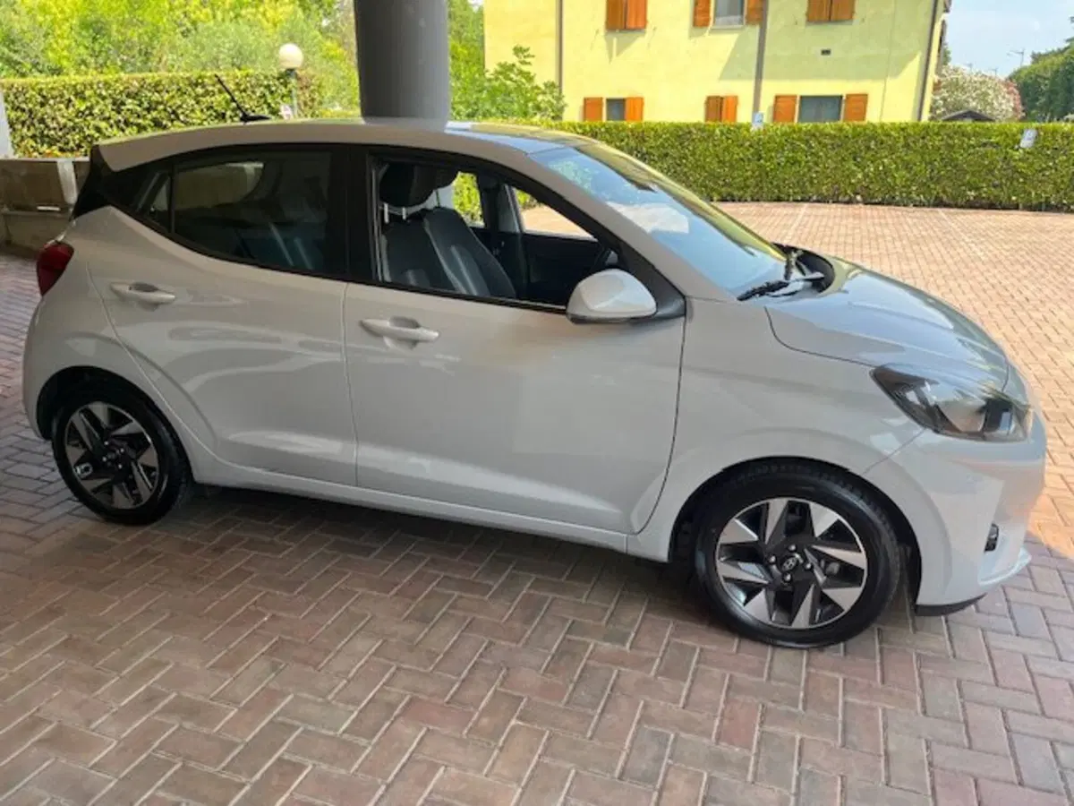 Hyundai i10 usata a Brescia (8)