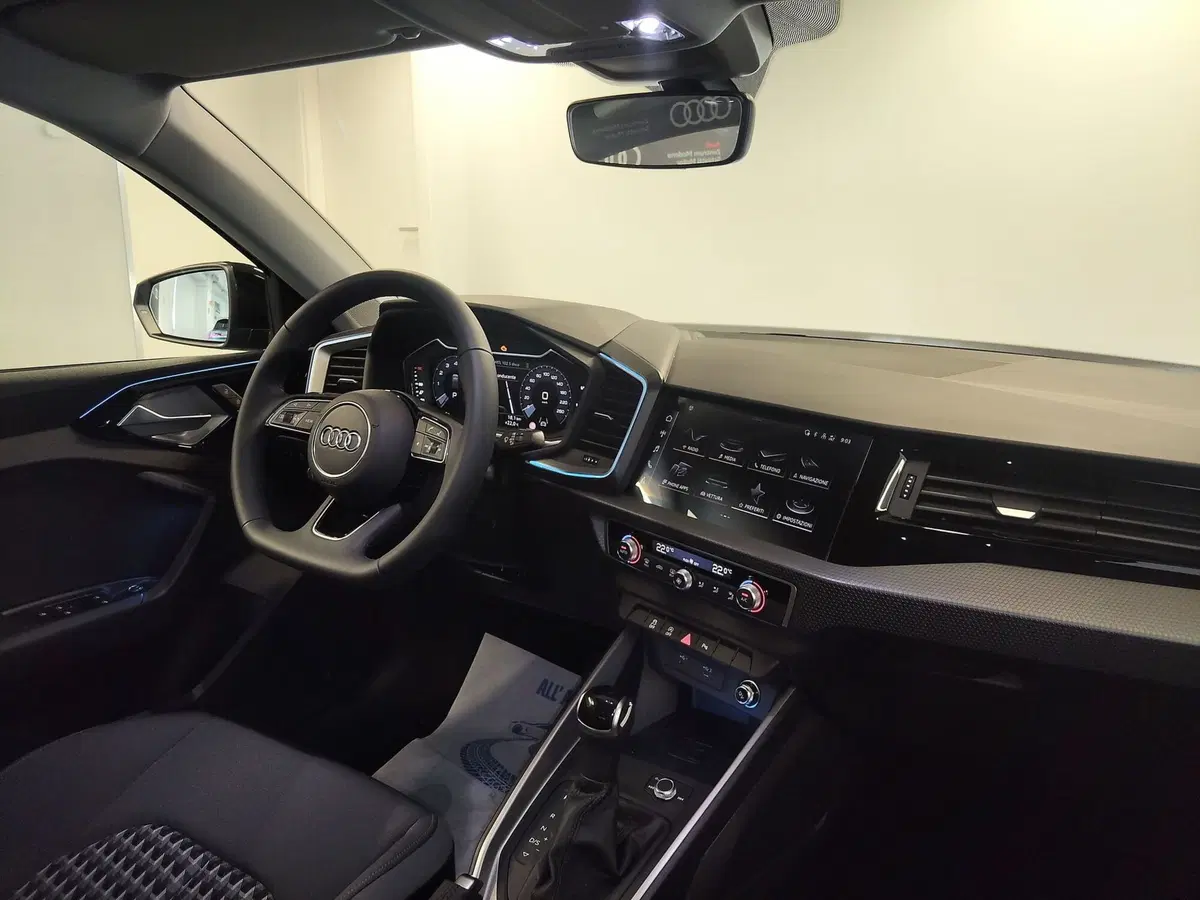 Audi A1 Sportback nuova a Modena (8)