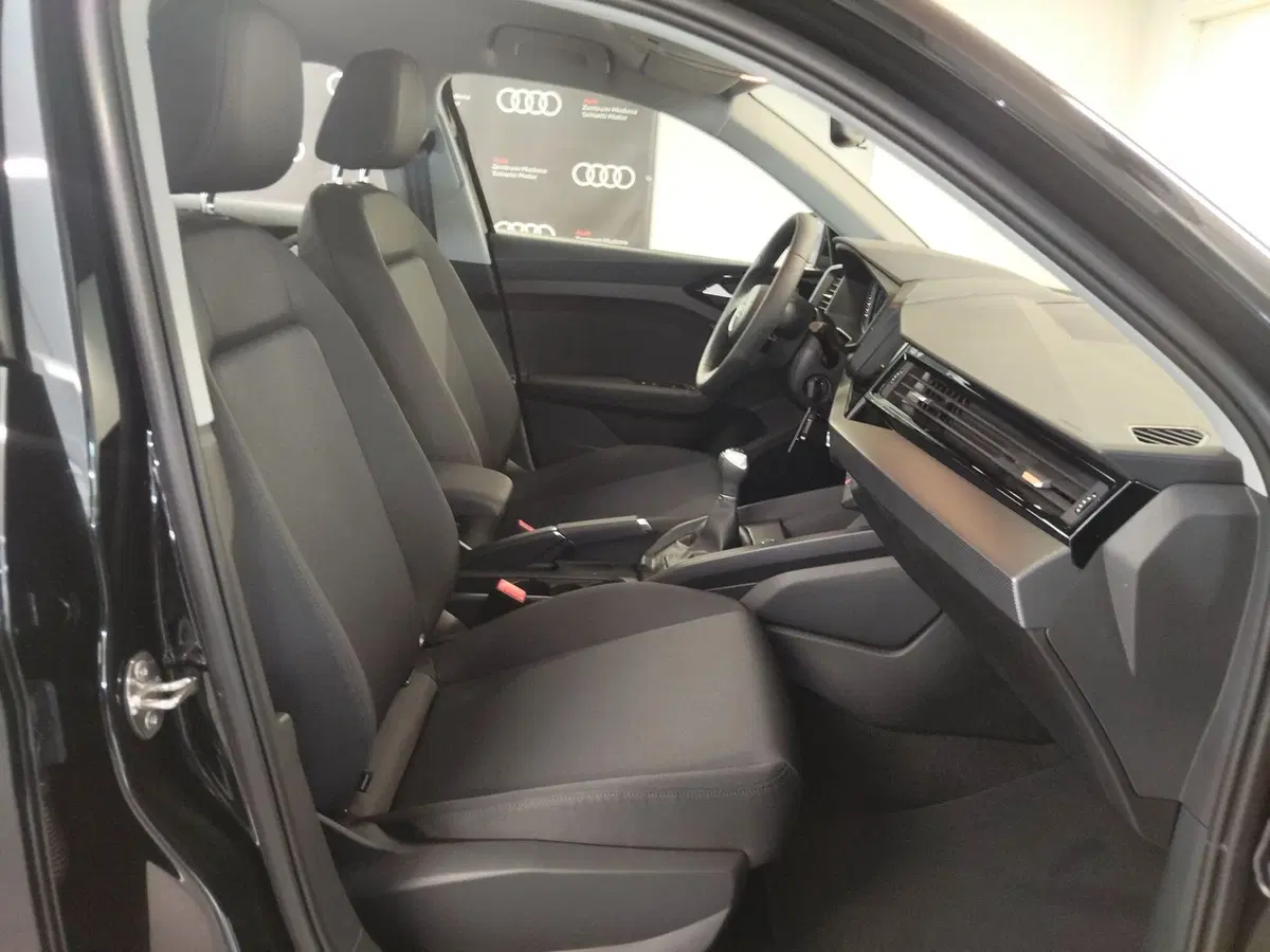 Audi A1 Sportback nuova a Modena (13)