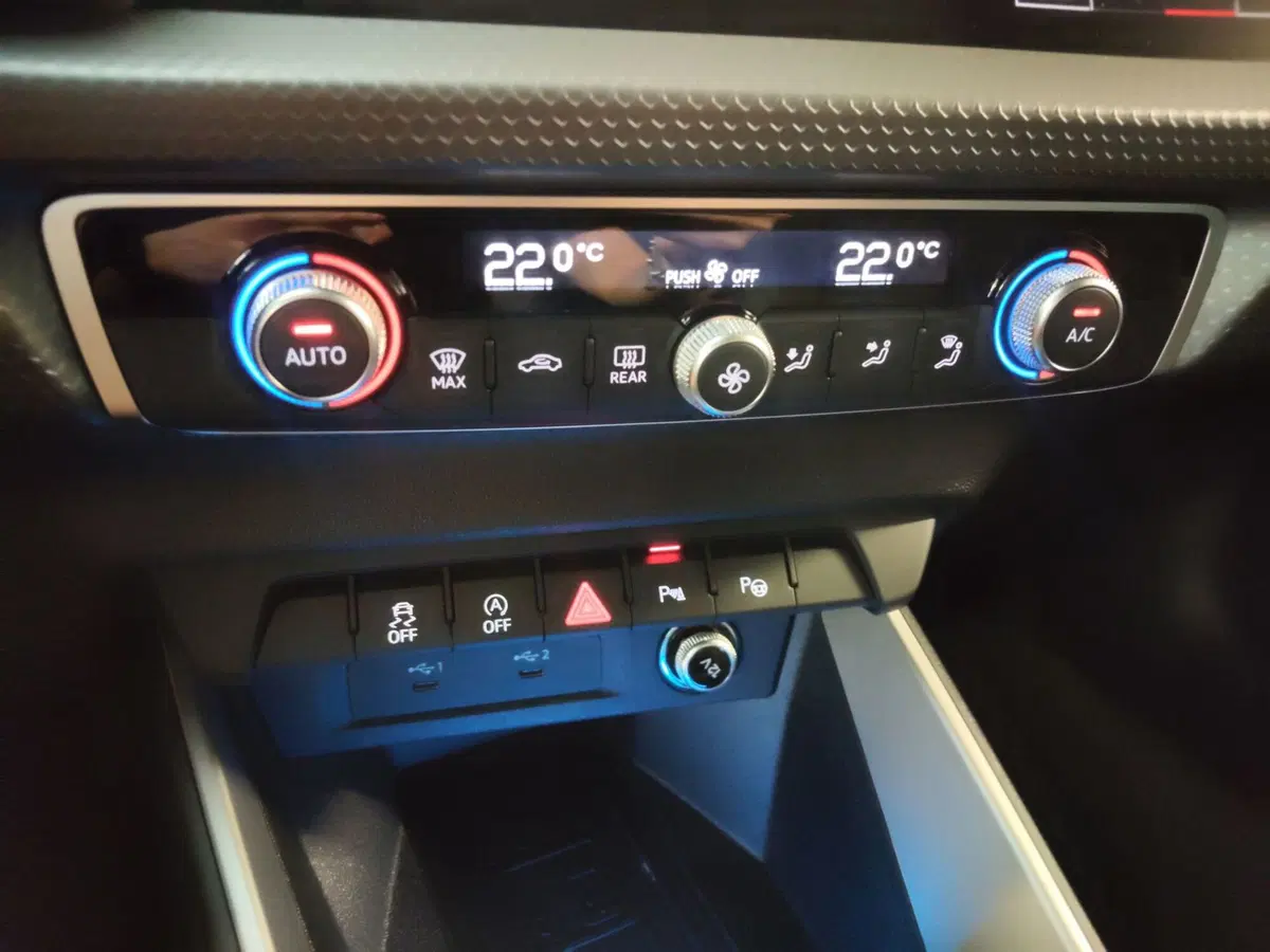 Audi A1 Sportback nuova a Modena (11)