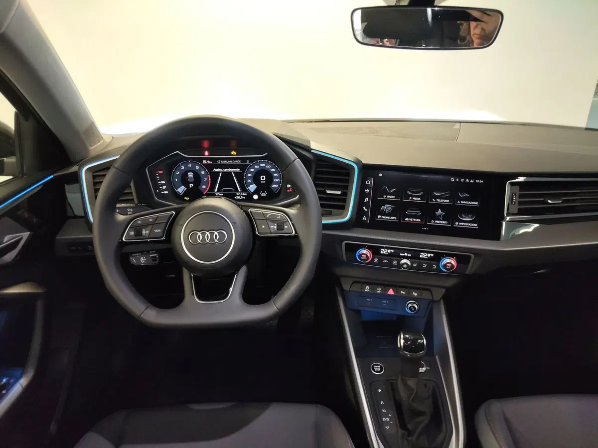 Audi A1 Sportback nuova a Modena (7)