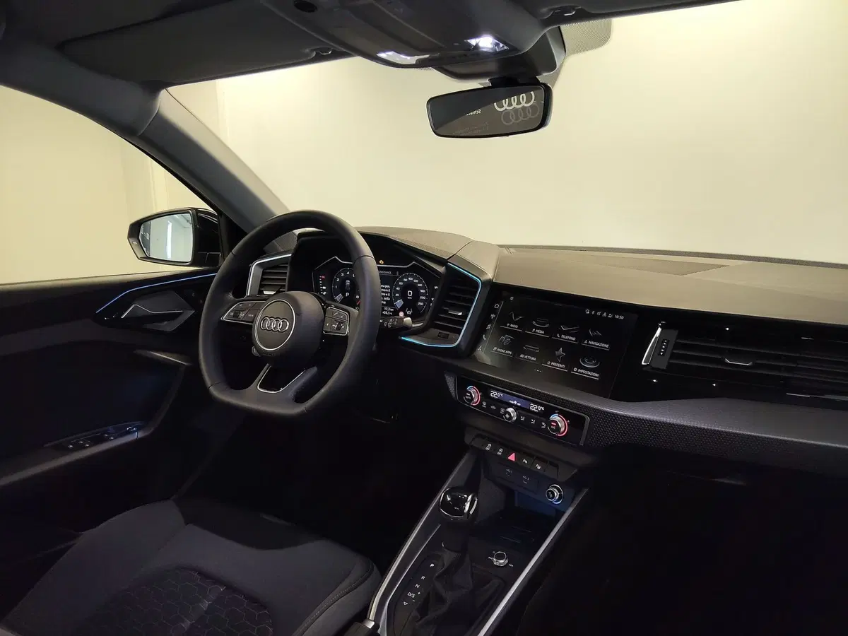 Audi A1 Sportback nuova a Modena (8)