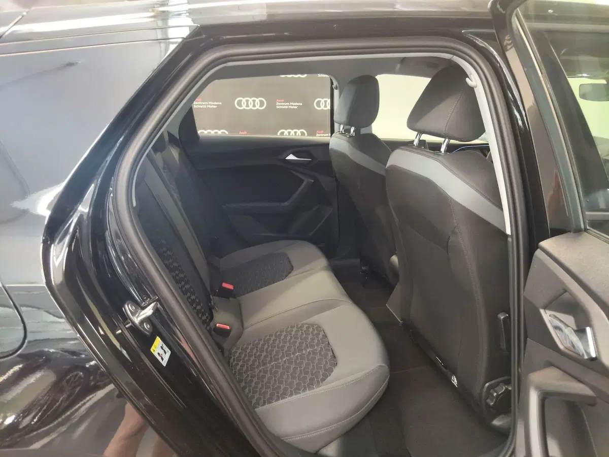 Audi A1 Sportback nuova a Modena (14)