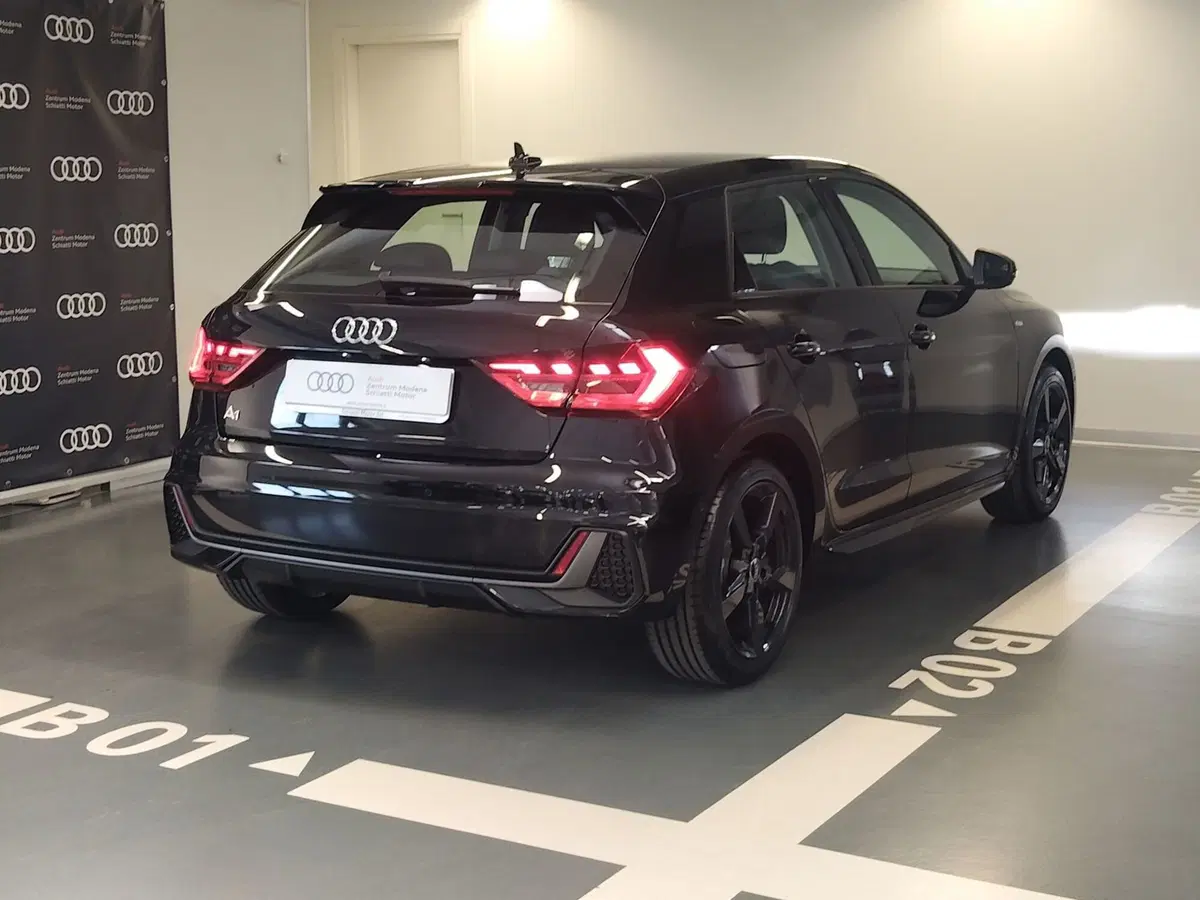 Audi A1 Sportback nuova a Modena (4)
