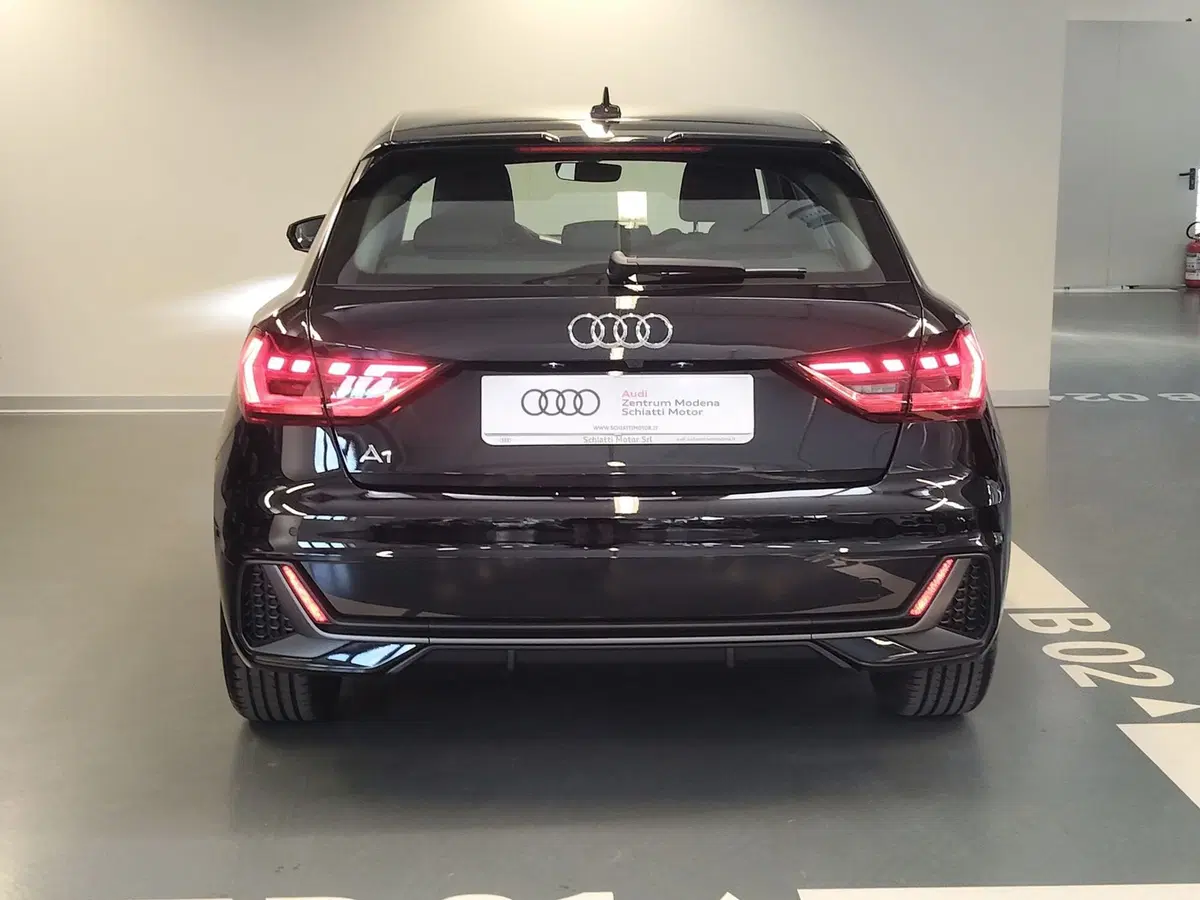 Audi A1 Sportback nuova a Modena (5)