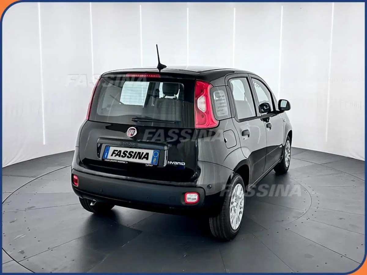 Fiat Pandina nuova a Milano (6)