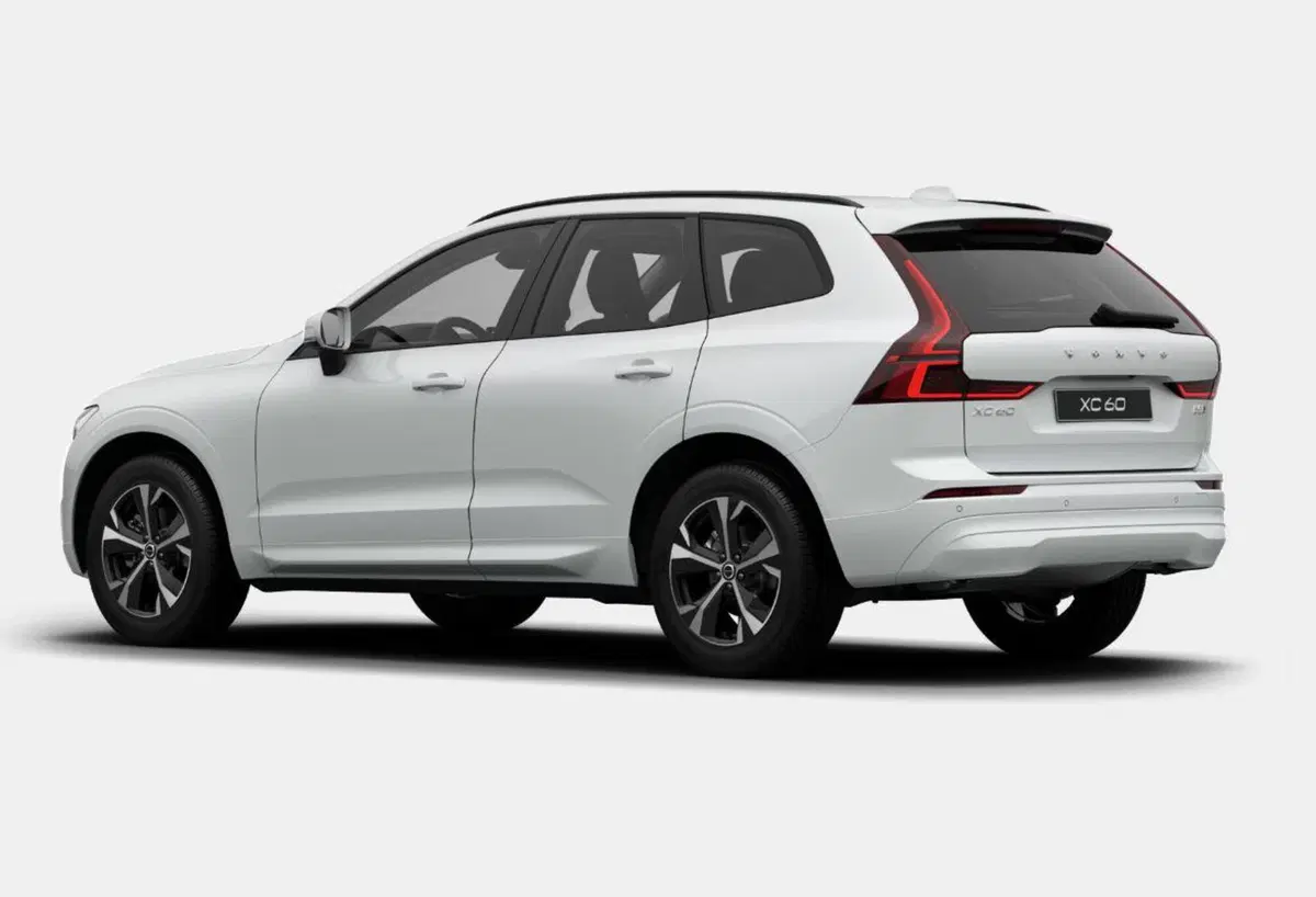 Volvo XC60 nuova a Milano (3)