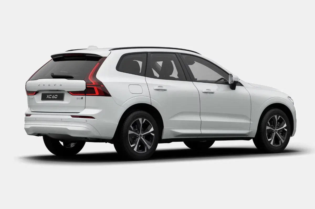 Volvo XC60 nuova a Milano (5)