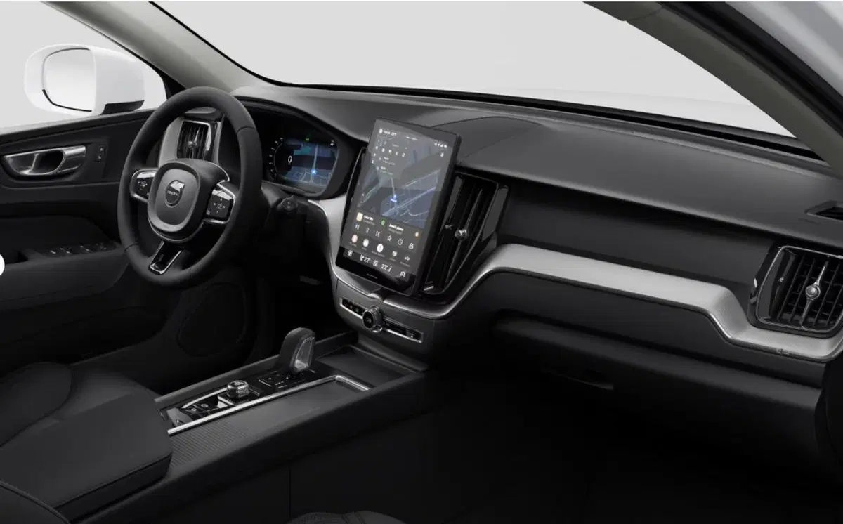 Volvo XC60 nuova a Milano (7)