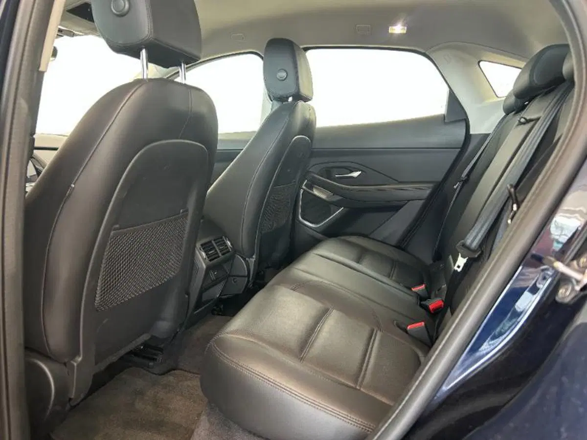 Jaguar E-Pace usata a Venezia (13)