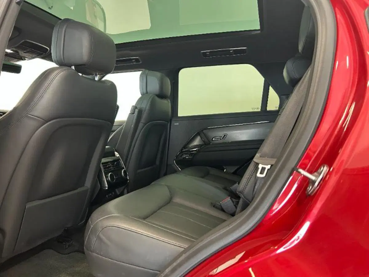 Land Rover Range Rover Sport usata a Venezia (16)
