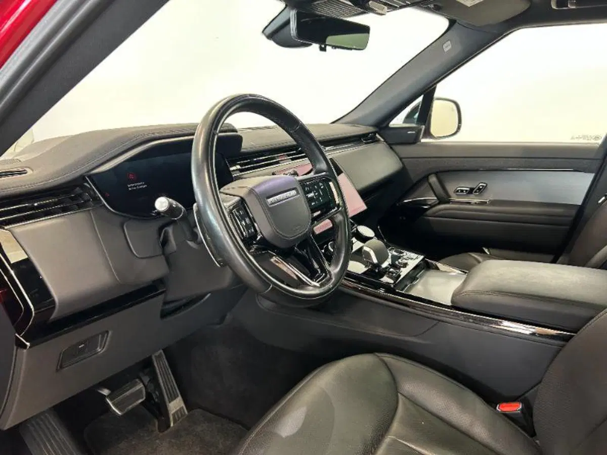 Land Rover Range Rover Sport usata a Venezia (17)