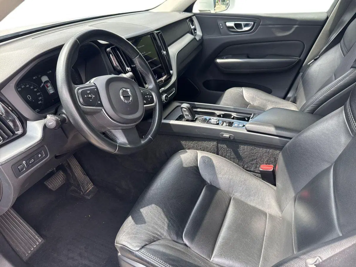 Volvo XC60 usata a Reggio Calabria (6)