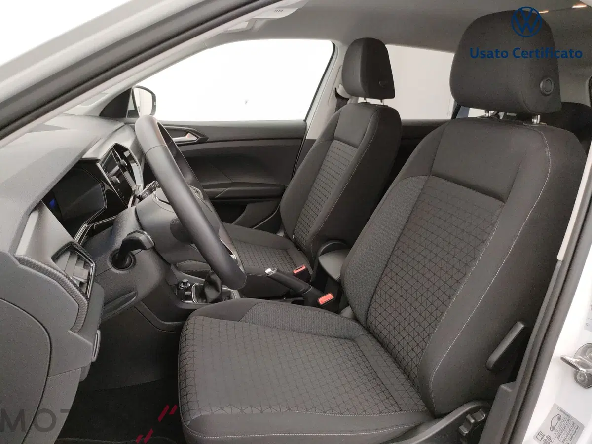 Volkswagen T-Cross usata a Varese (11)