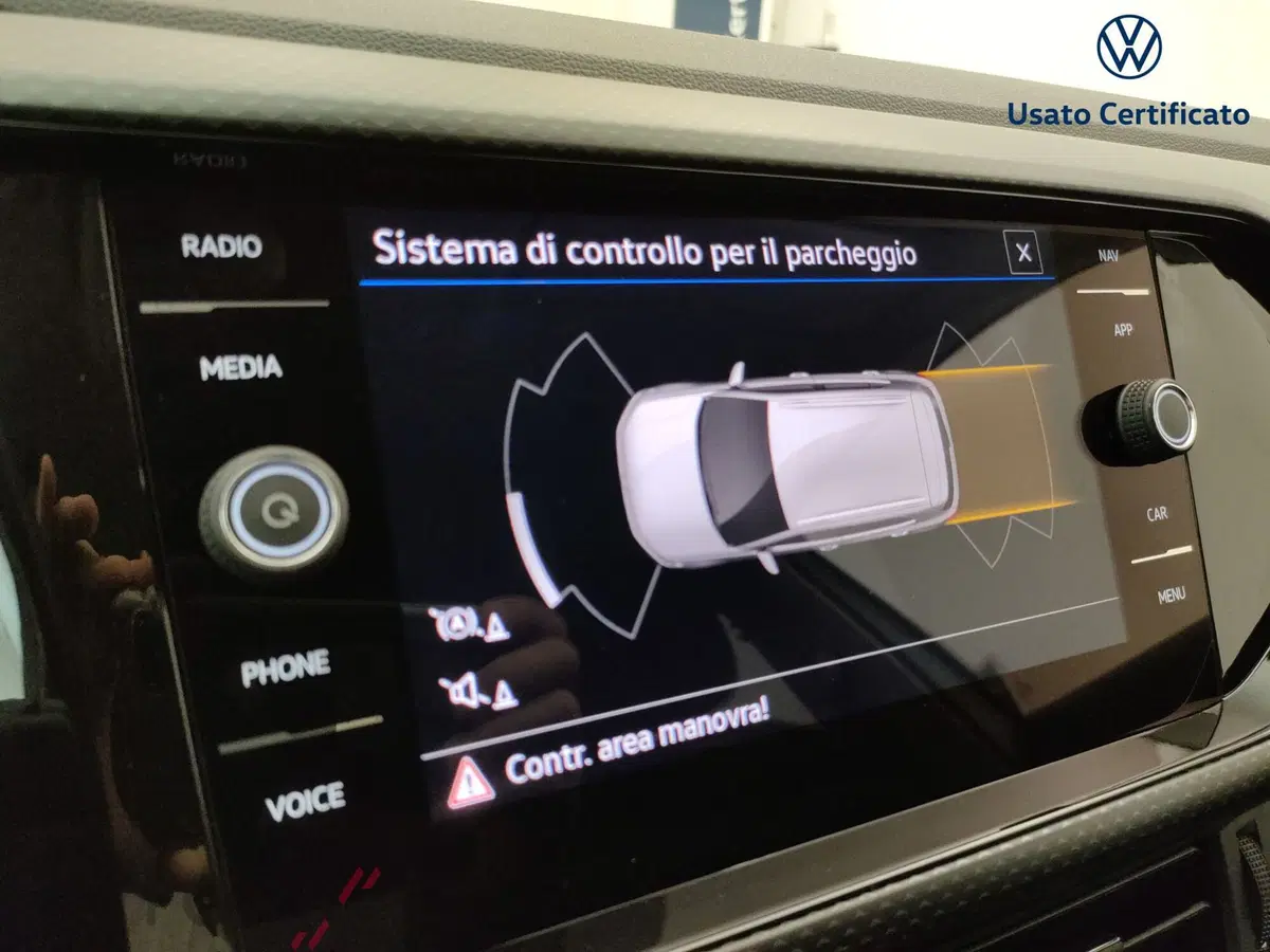 Volkswagen T-Cross usata a Varese (16)