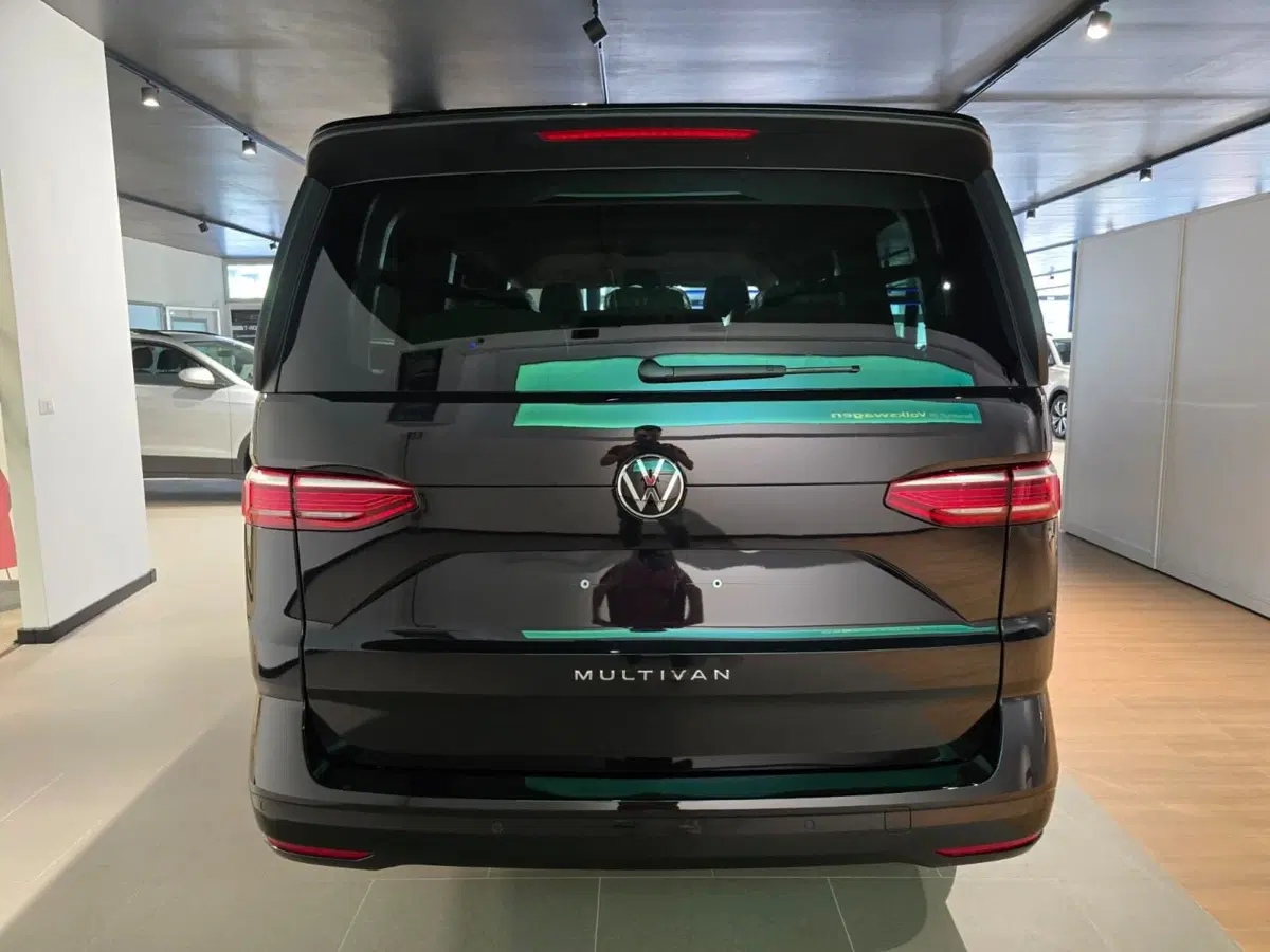 Volkswagen Multivan nuova a Siena (6)