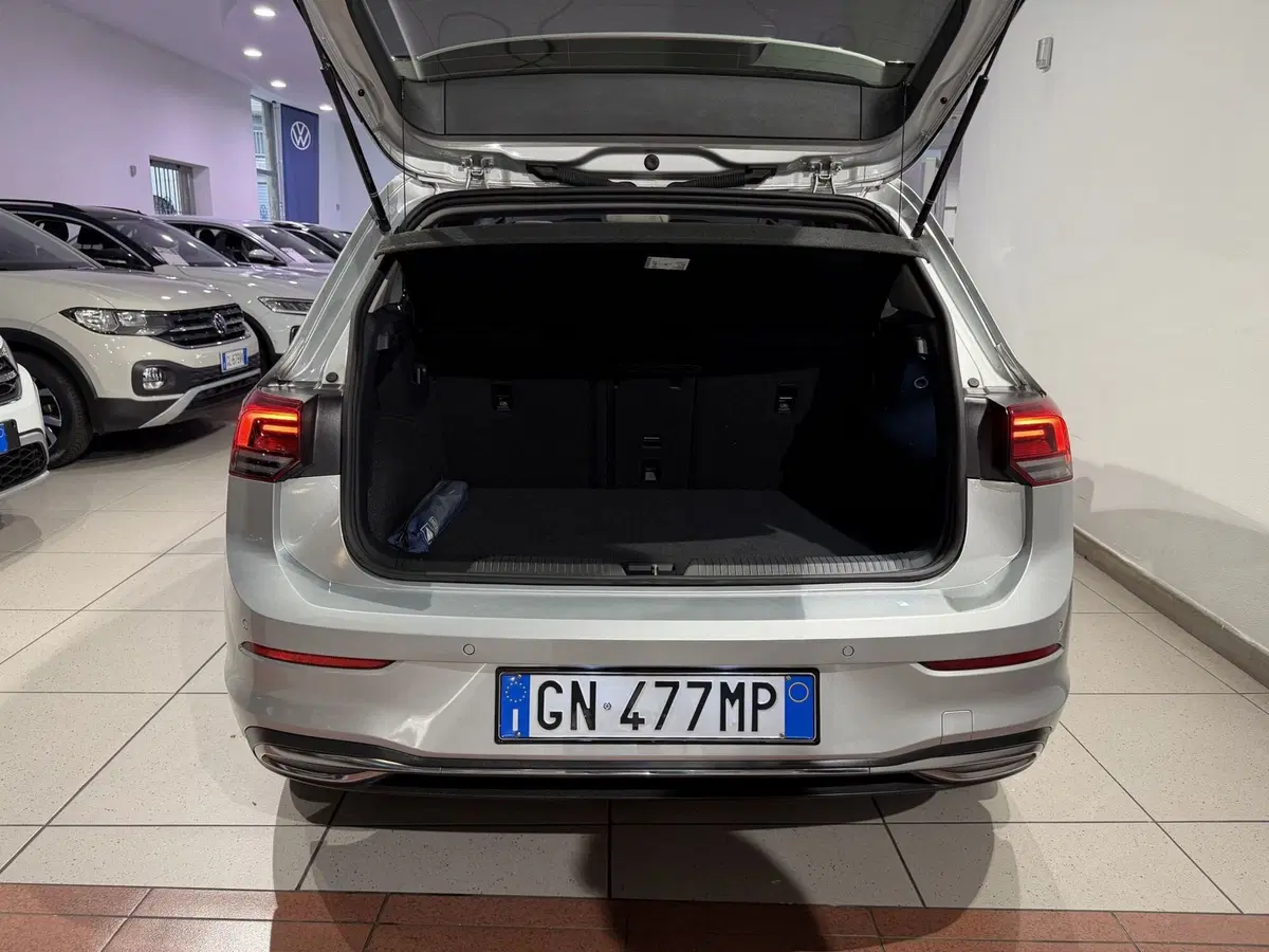 Volkswagen Golf usata a Genova (10)