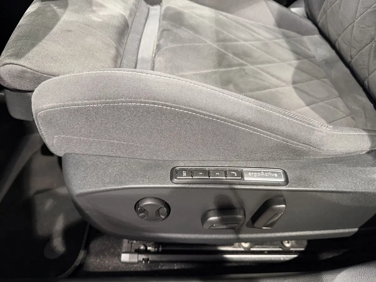 Volkswagen Golf usata a Genova (13)