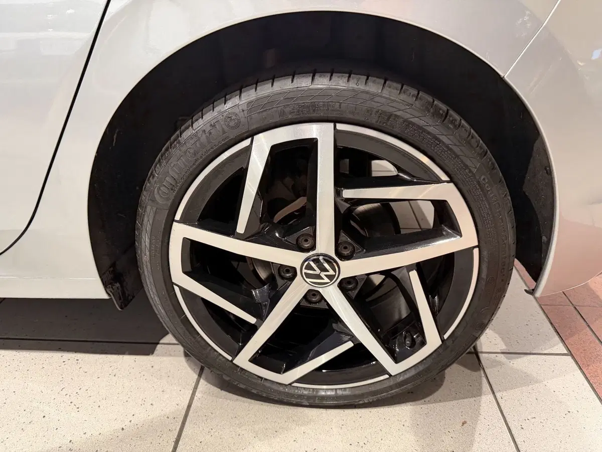 Volkswagen Golf usata a Genova (16)