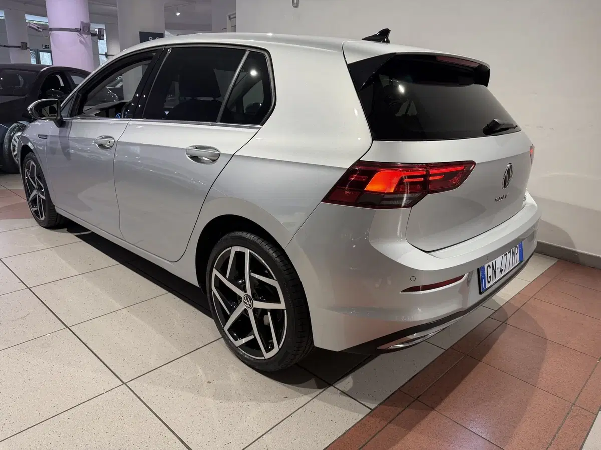 Volkswagen Golf usata a Genova (3)