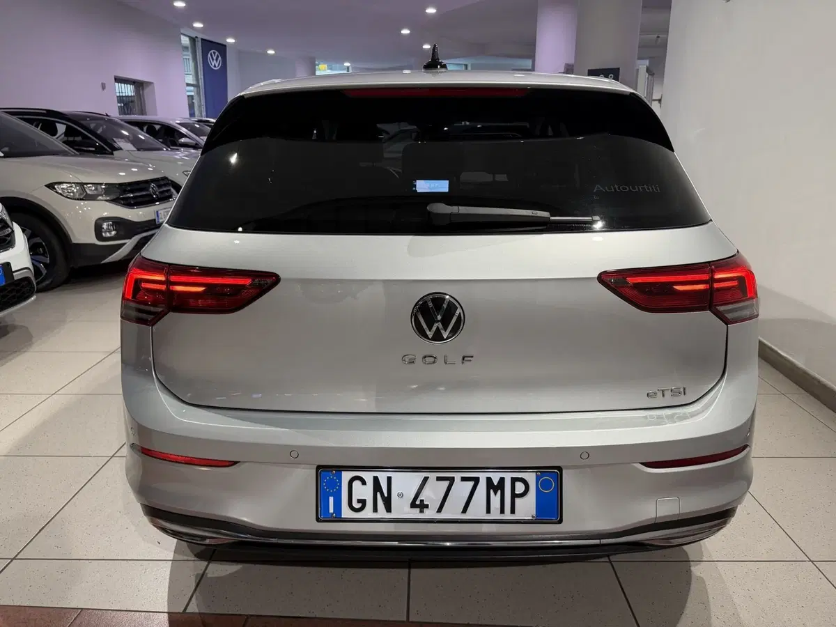 Volkswagen Golf usata a Genova (4)