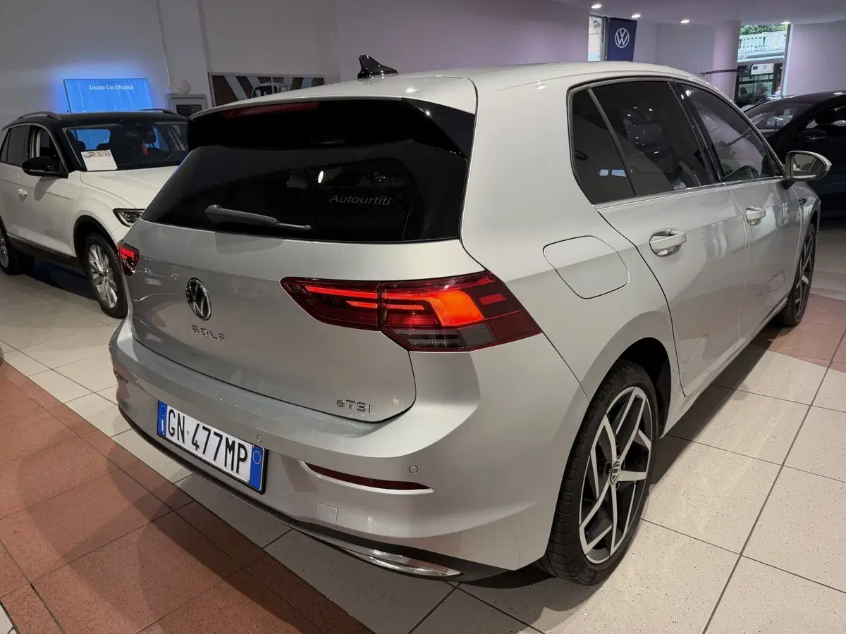Volkswagen Golf usata a Genova (5)