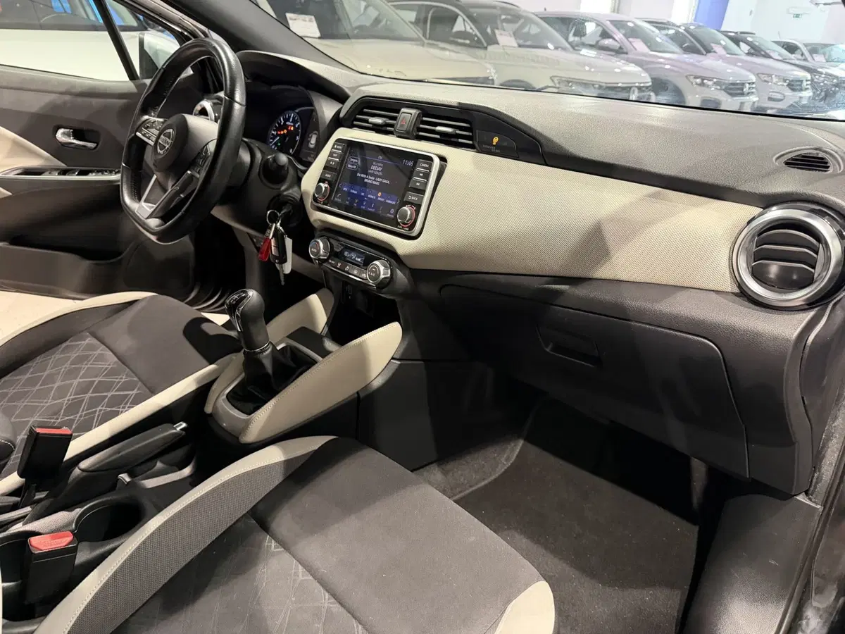 Nissan Micra usata a Genova (10)