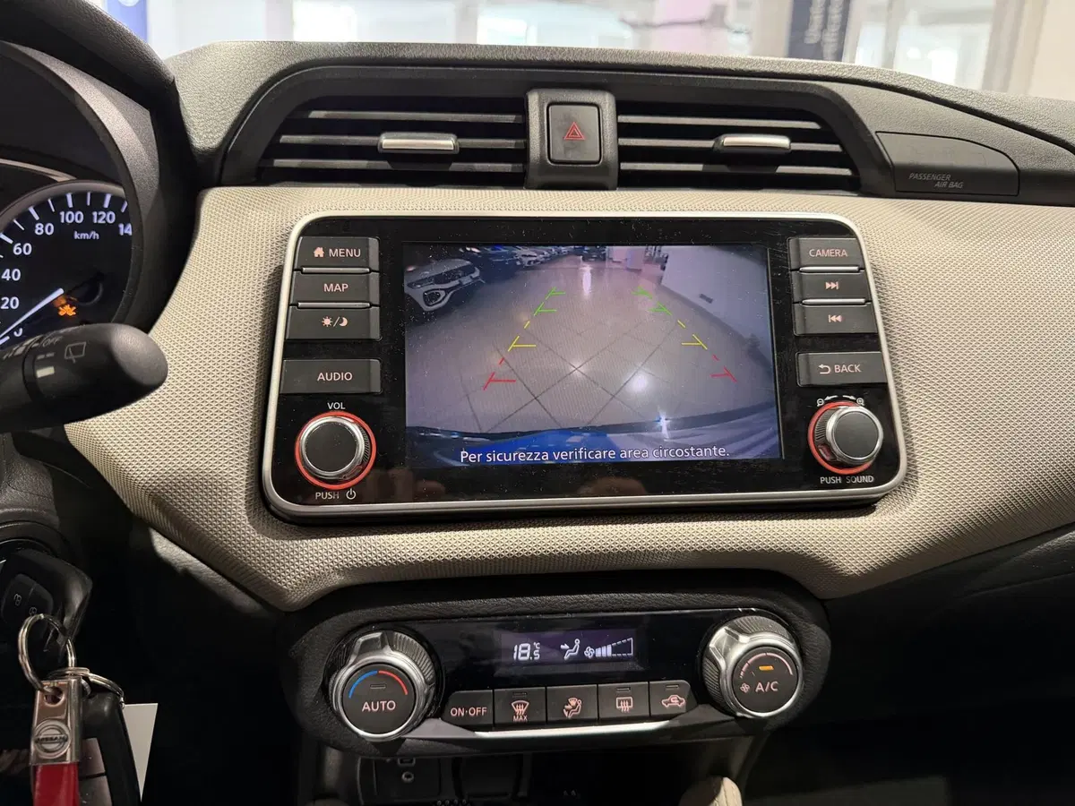 Nissan Micra usata a Genova (13)