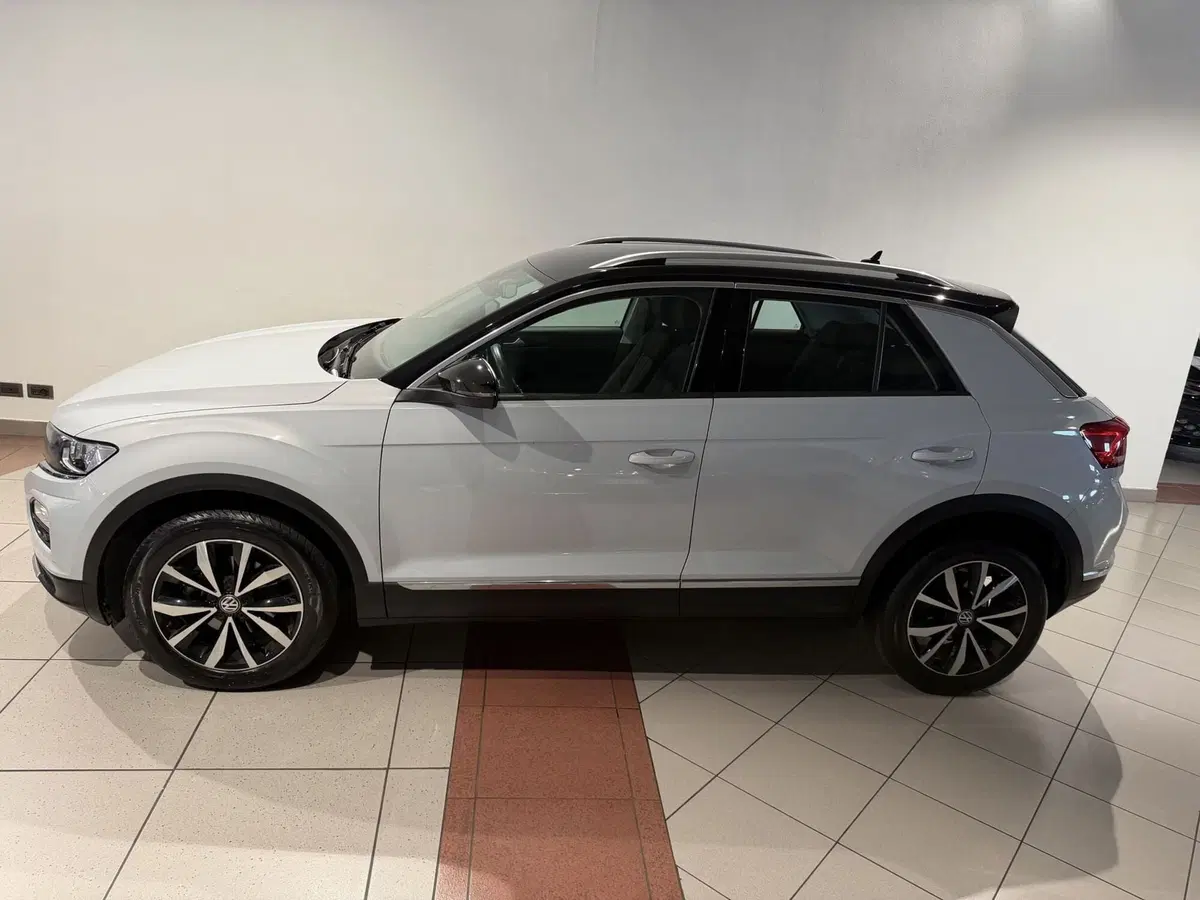 Volkswagen T-Roc usata a Genova (2)
