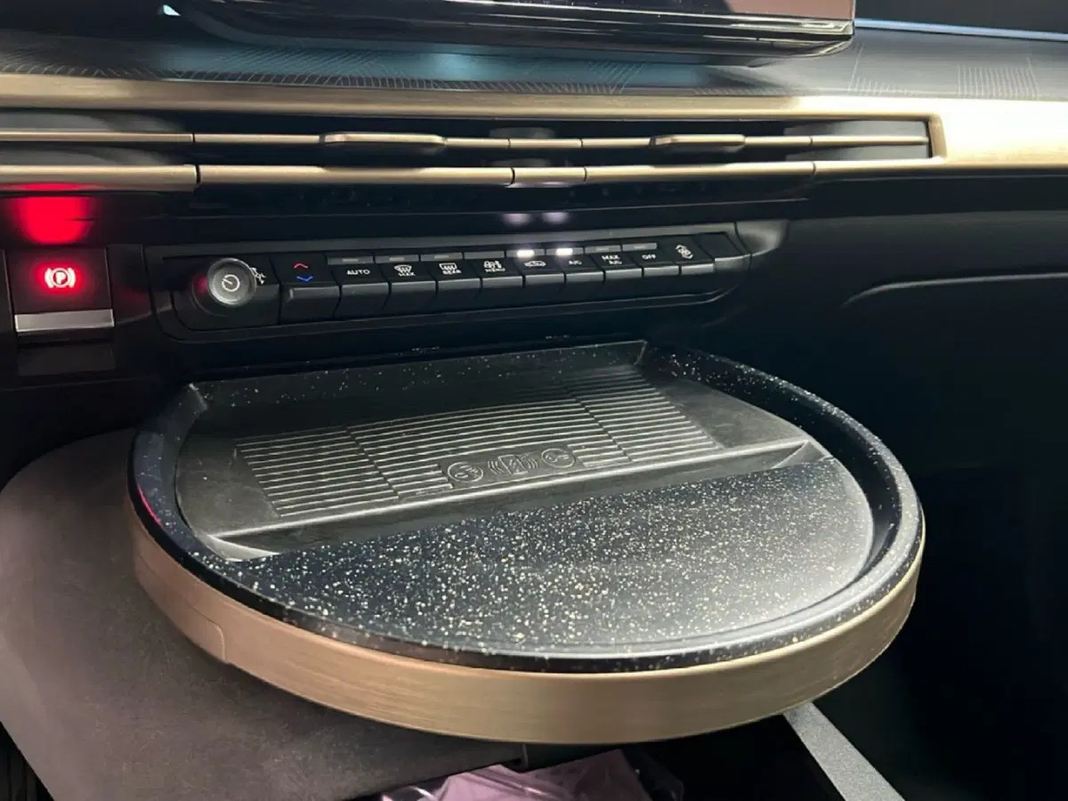Lancia Ypsilon usata a Roma (19)