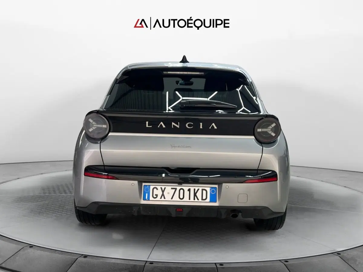 Lancia Ypsilon usata a Roma (4)
