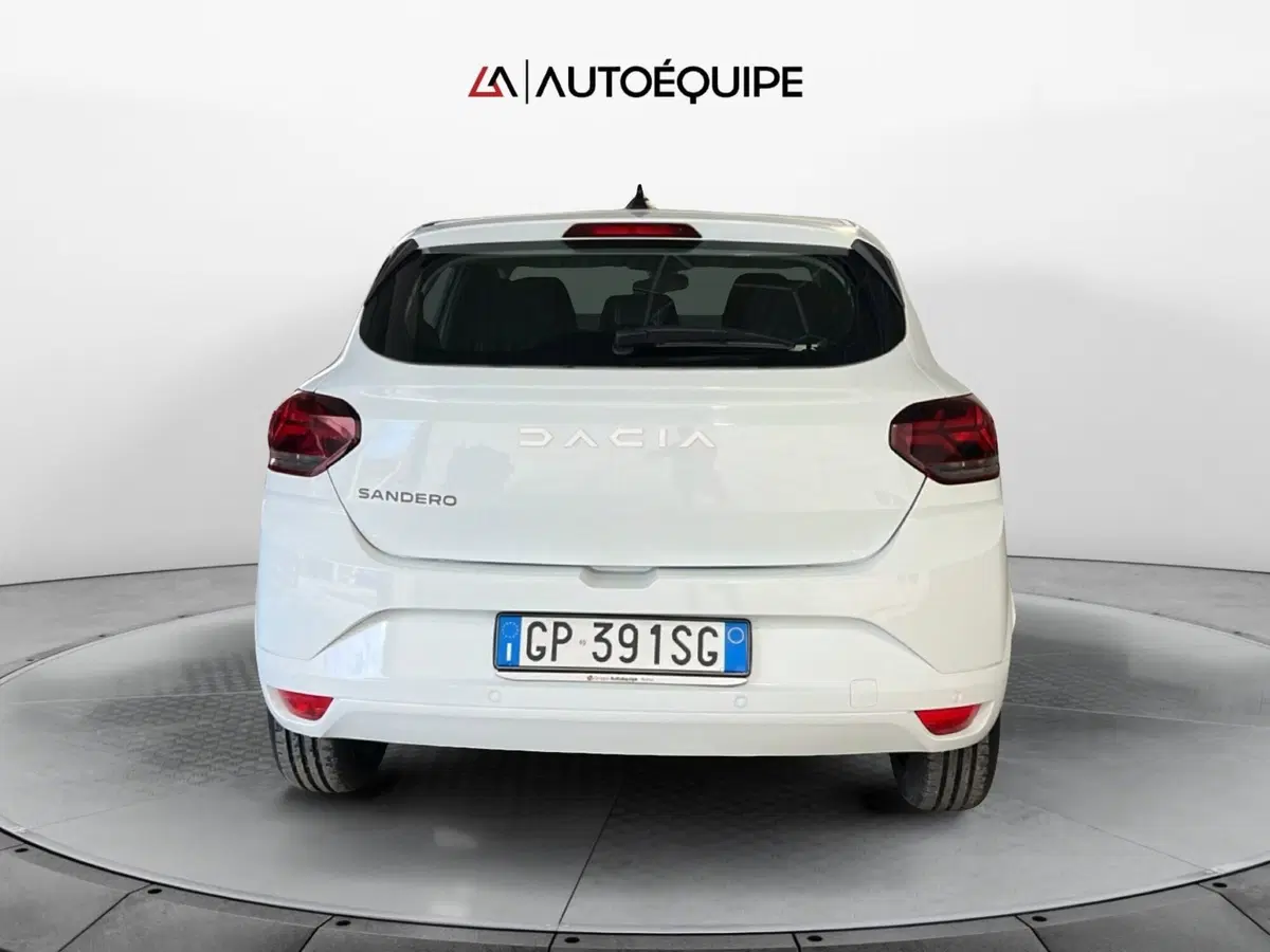 Dacia Sandero usata a Roma (4)