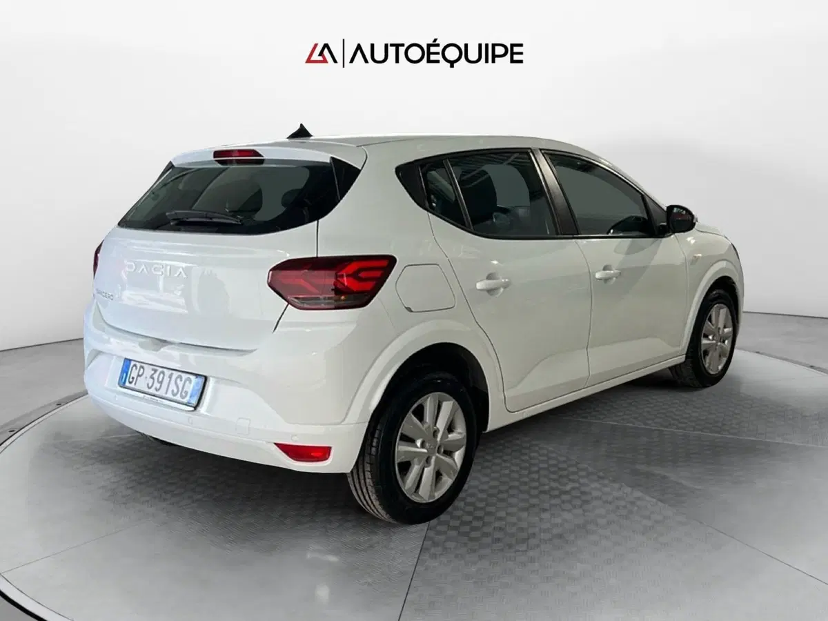Dacia Sandero usata a Roma (5)