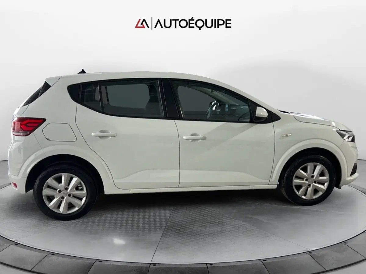 Dacia Sandero usata a Roma (6)