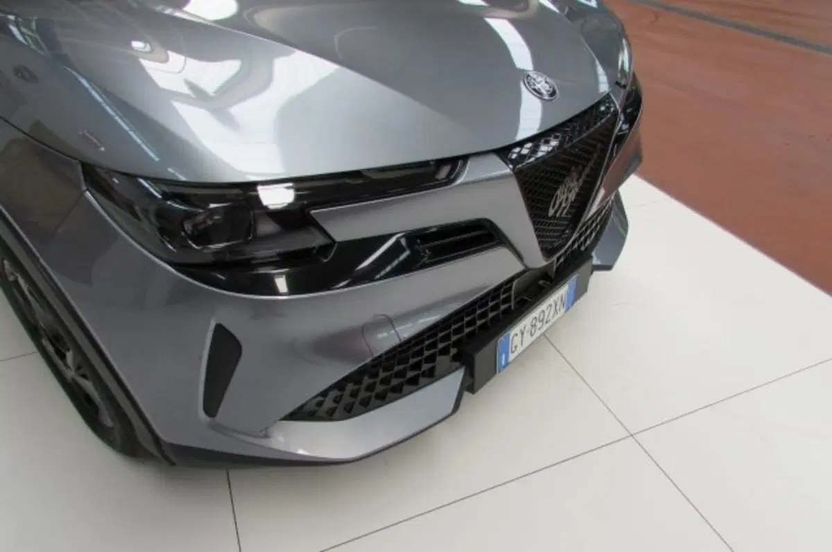 Alfa Romeo Junior usata a Milano (17)