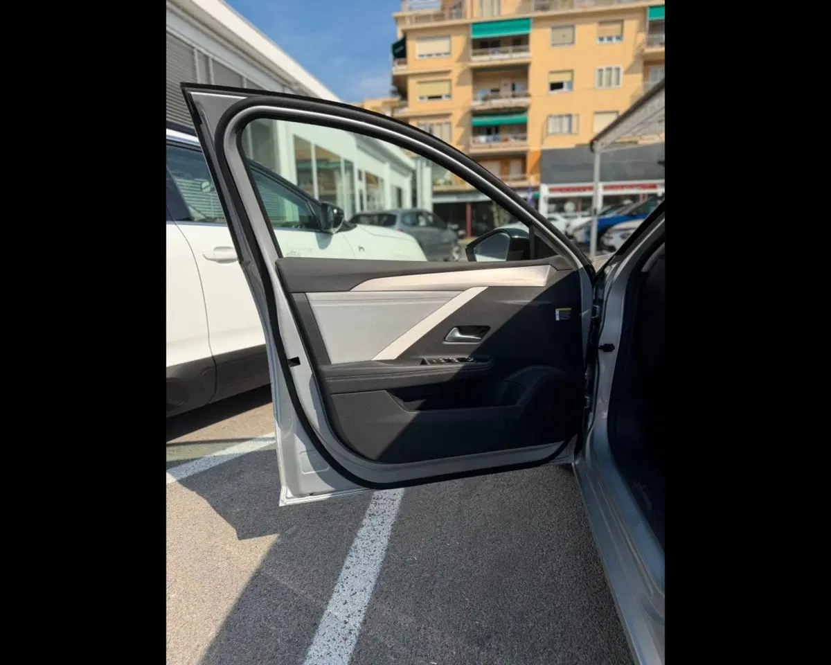 Opel Astra usata a Imperia (15)
