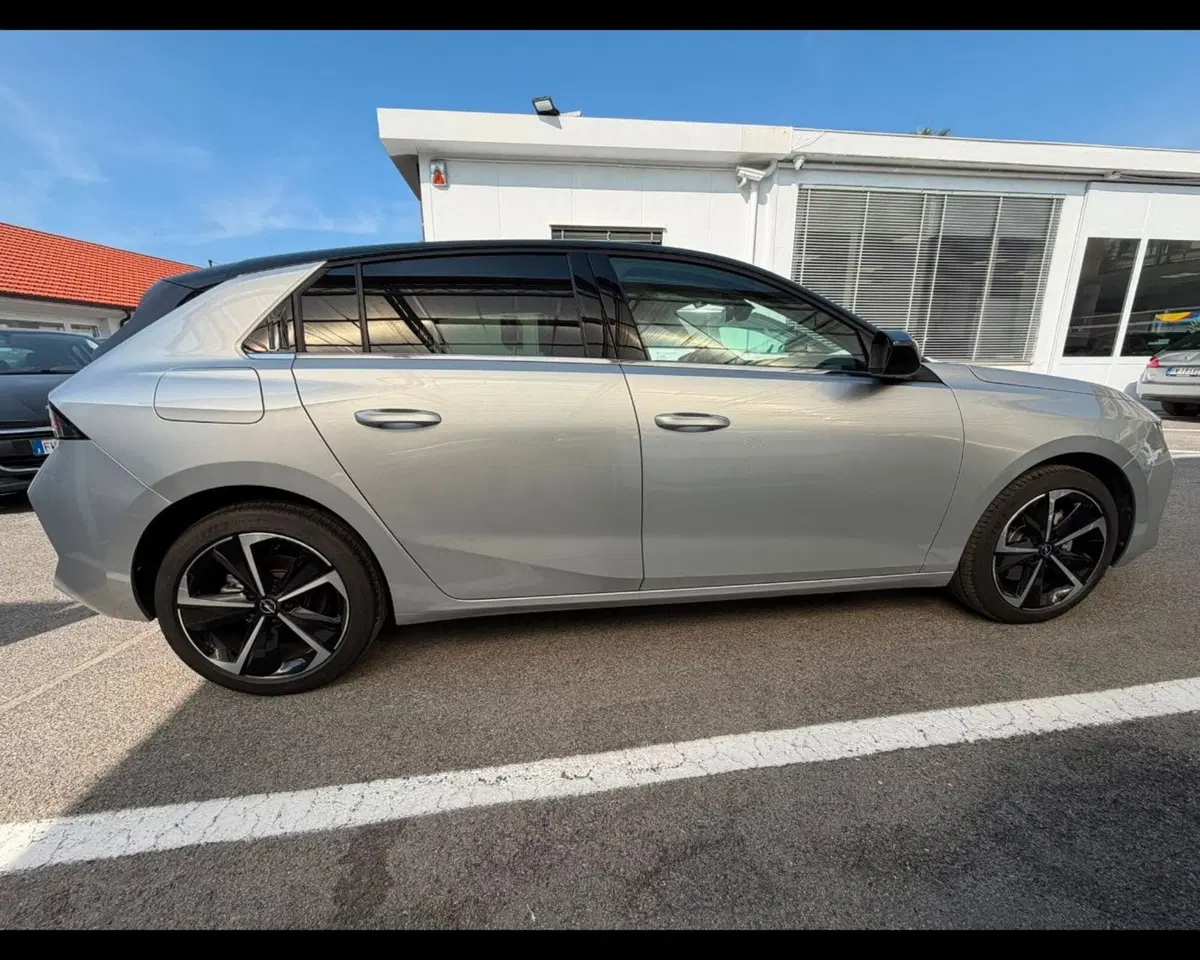 Opel Astra usata a Imperia (6)