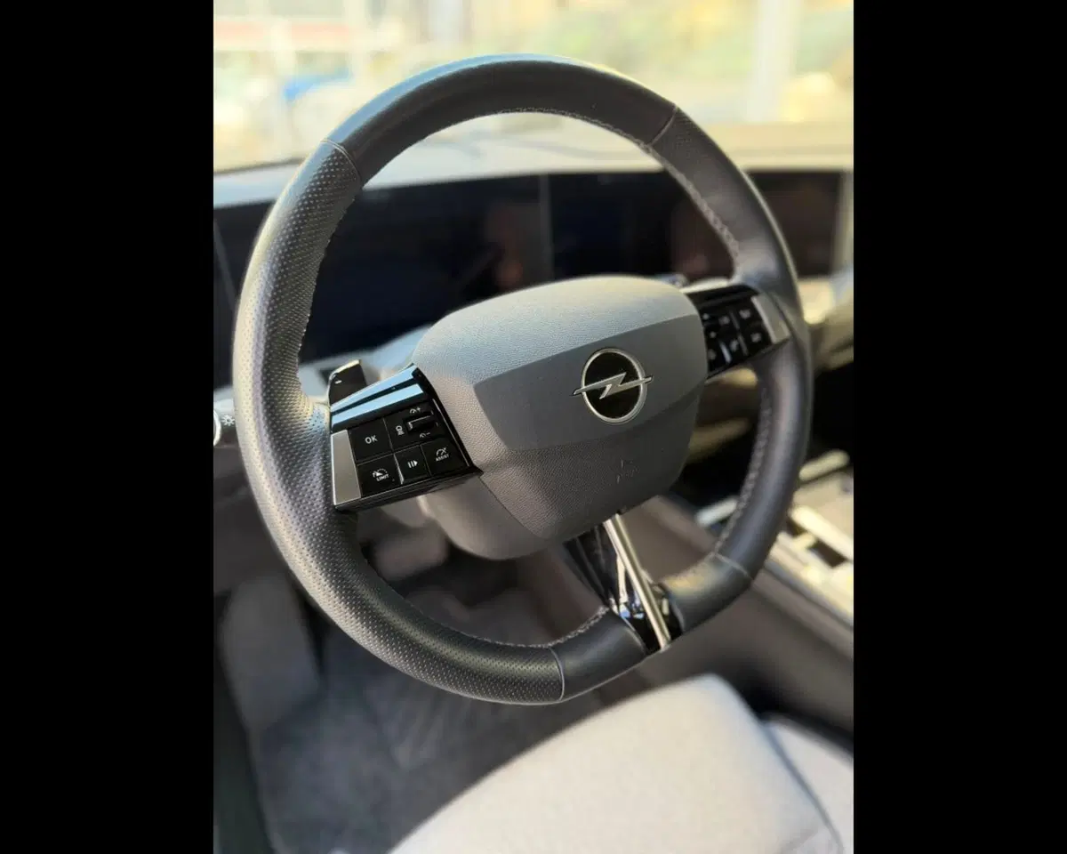 Opel Astra usata a Imperia (9)