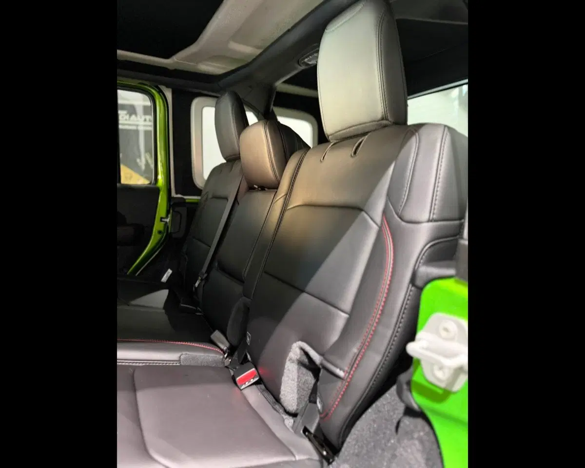 Jeep Wrangler Unlimited nuova a Imperia (14)