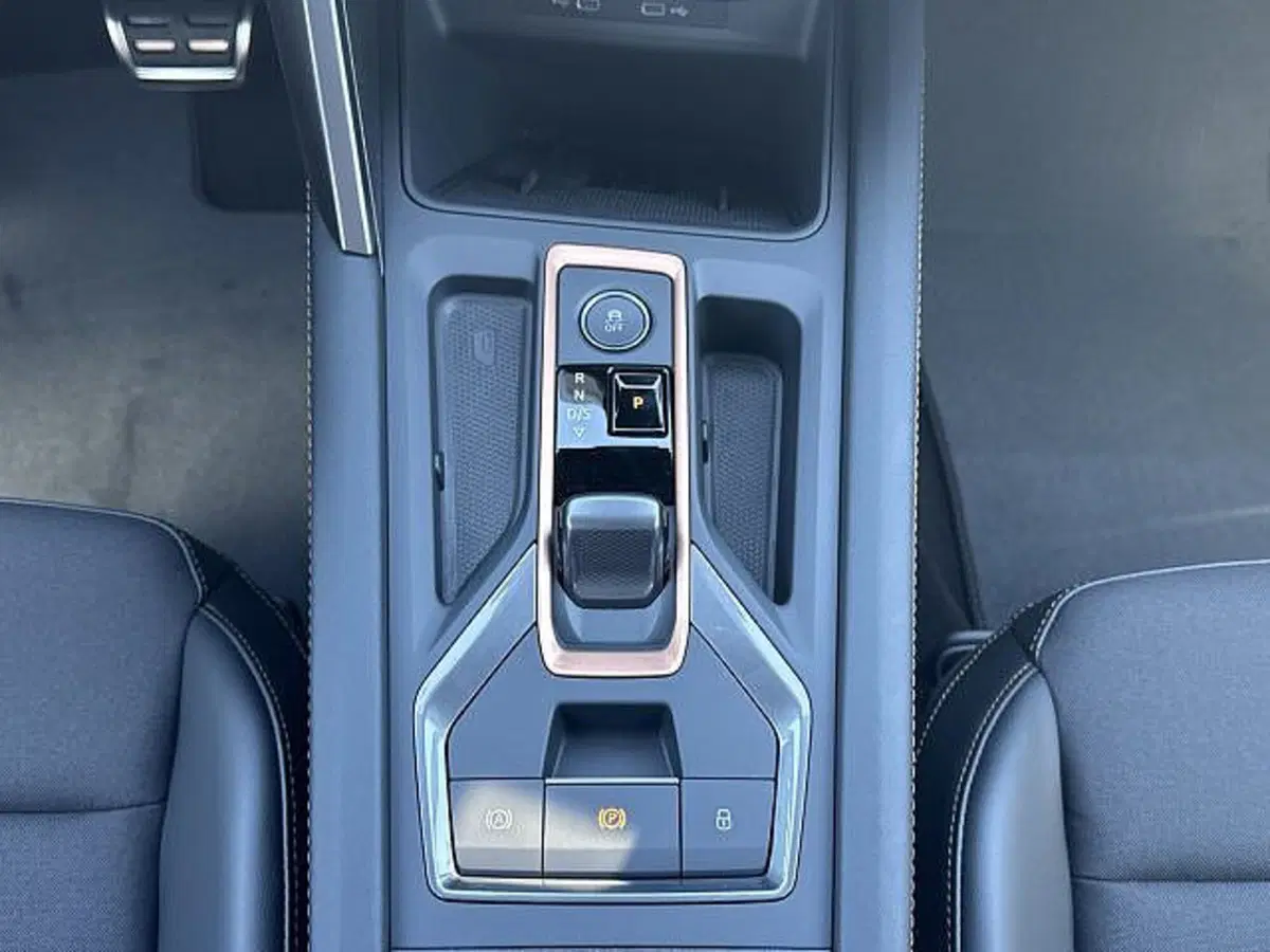 Cupra Leon nuova a Vicenza (11)