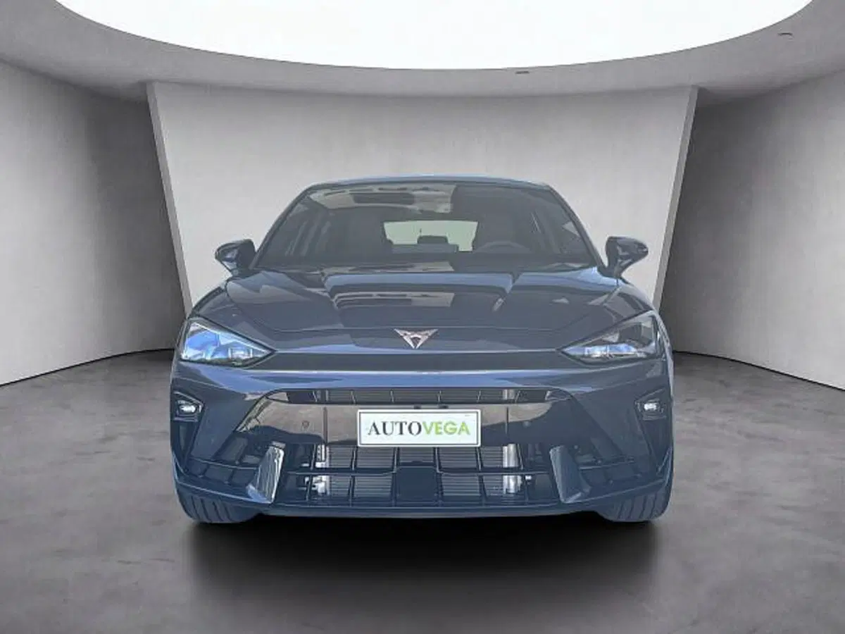 Cupra Leon nuova a Vicenza (2)