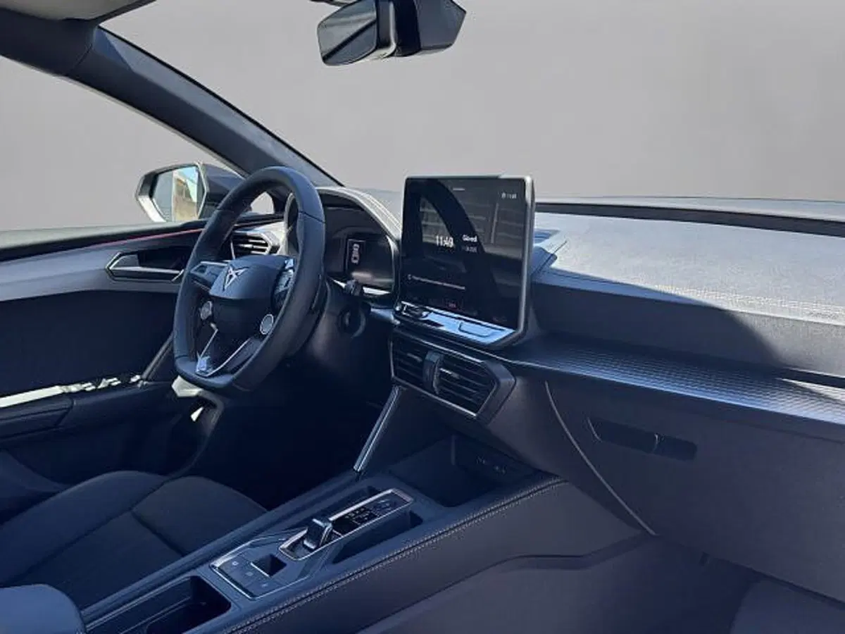 Cupra Leon nuova a Vicenza (6)