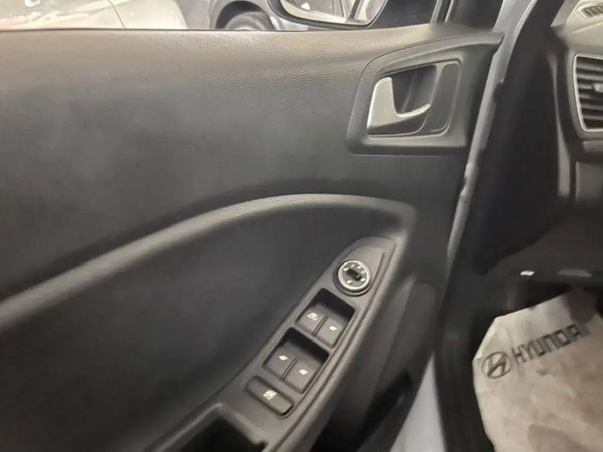 Hyundai i20 usata a Verbano Cusio Ossola (15)